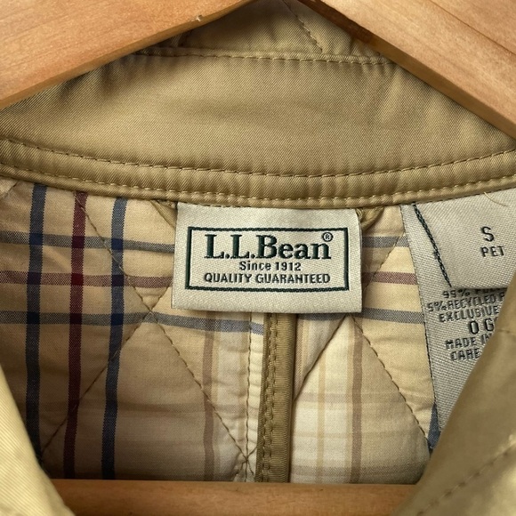 Vintage L.L. Bean Quilted Trench Jacket in Tan Size Small Petite - Picture 2 of 9